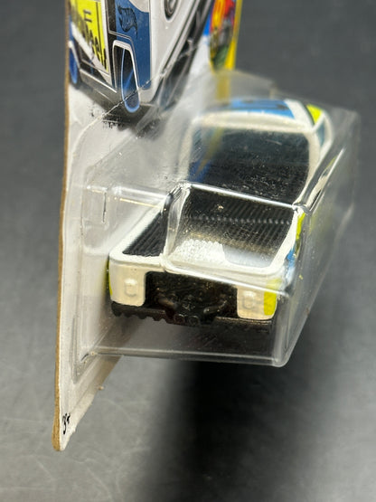 HOT WHEELS - VOLKSWAGEN T2 PICKUP (2017) - HW ART CARS 1/10