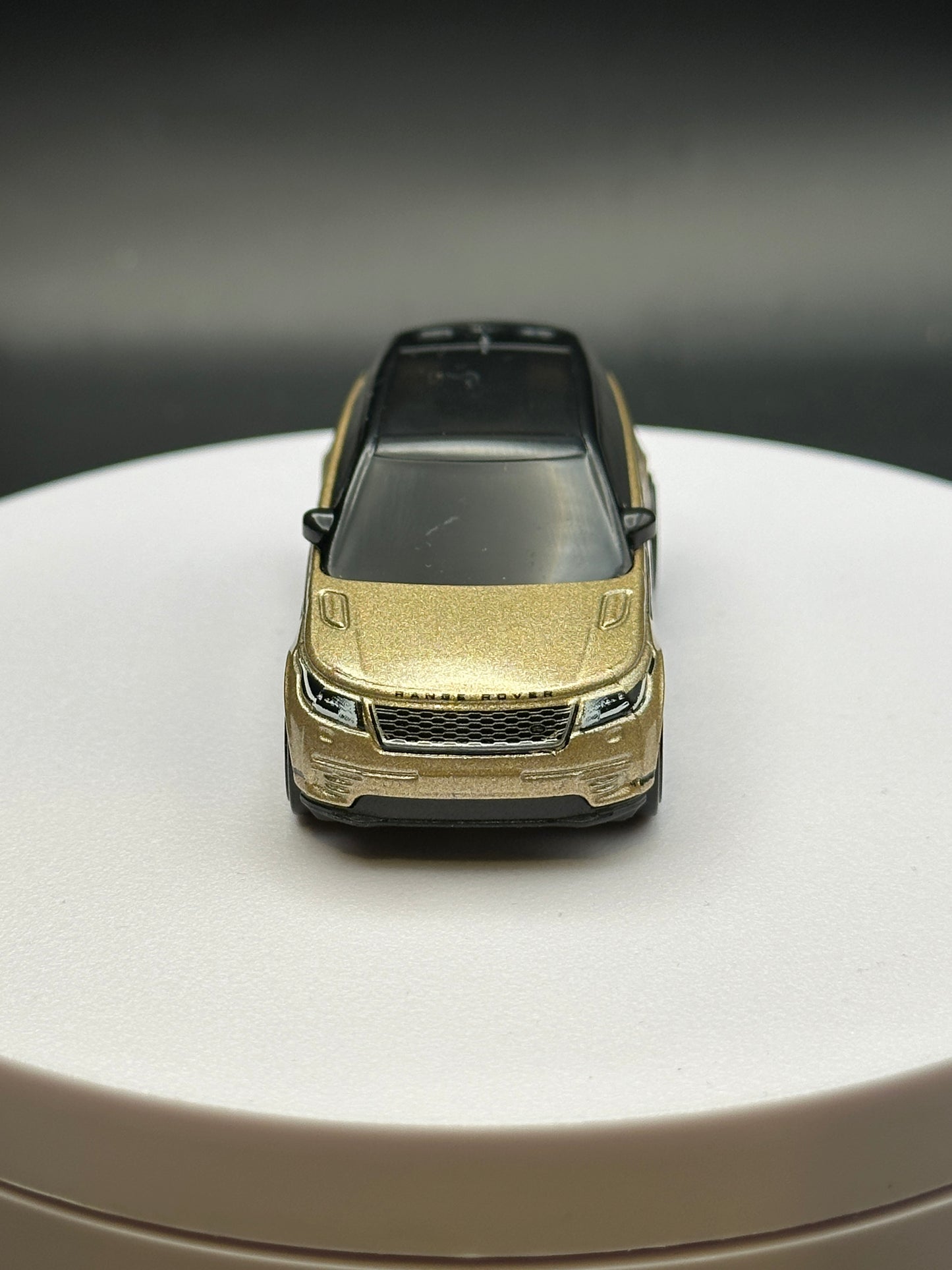 HOT WHEELS - RANGE ROVER VELAR (2025) - HW THEN AND NOW 2/10 - LOOSE
