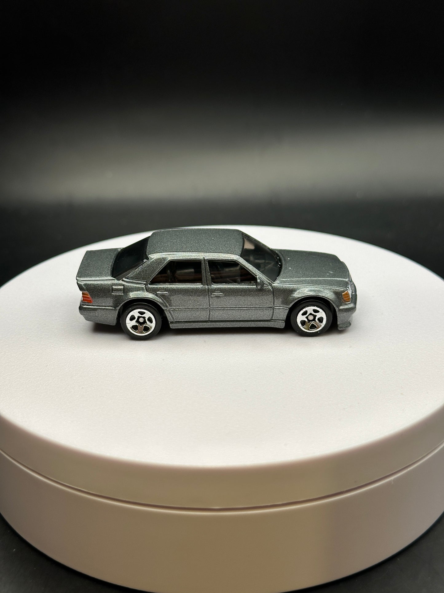 HOT WHEELS - MERCEDES BENZ 500 E (2025) - HW 70s VS 90s 3/10 - LOOSE
