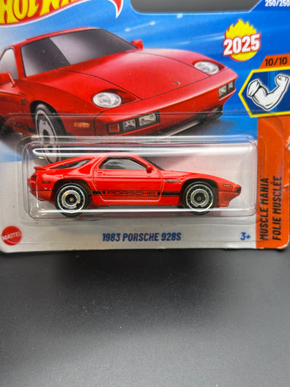 HOT WHEELS - 1983 PORSCHE 928S (2025) - HW MUSCLE MANIA 10/10