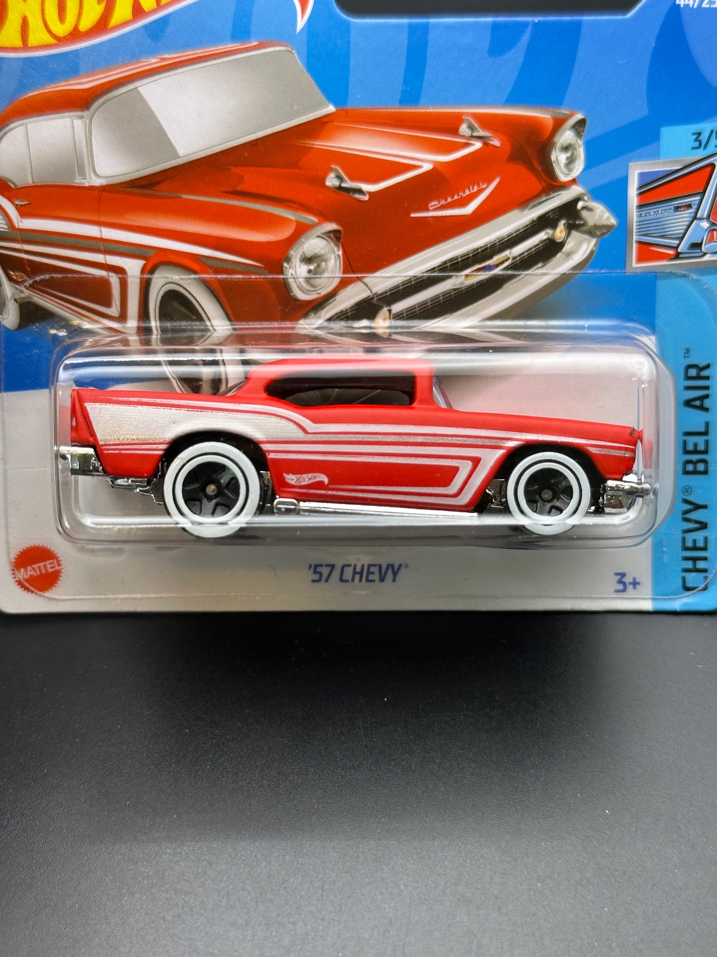 HOT WHEELS - 57 CHEVY (2022) - HW CHEVY BEL AIR 3/5