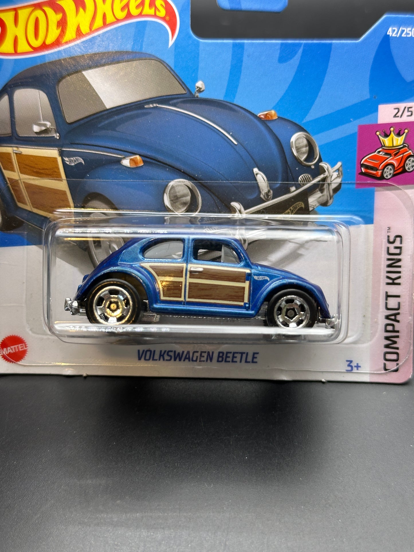 HOT WHEELS - VOLKSWAGEN BEETLE (2022) - HW COMPACT KINGS 2/5