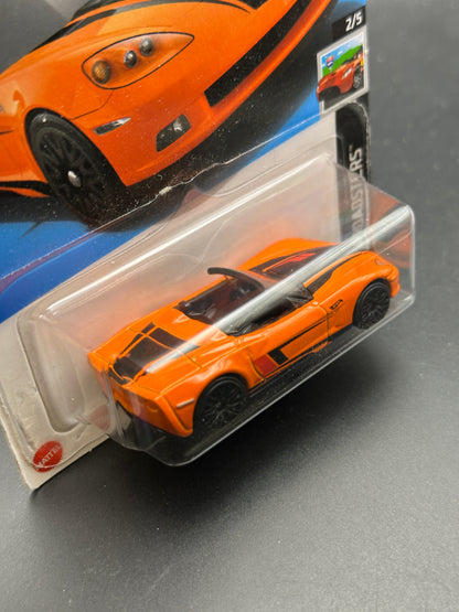 HOT WHEELS - CORVETTE C6 (2024) - HW ROADSTERS 2/5