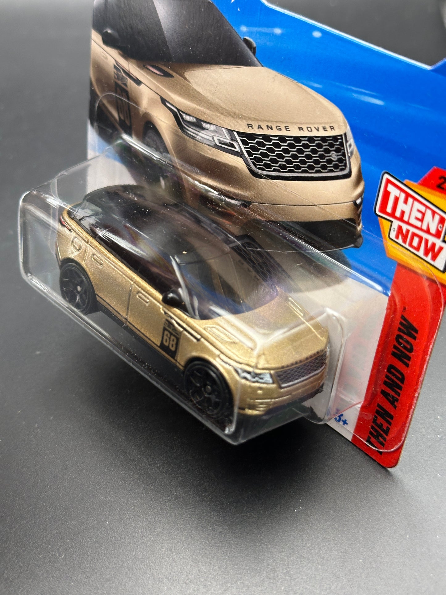 HOT WHEELS - RANGE ROVER VELAR (2025) - HW THEN AND NOW 2/10