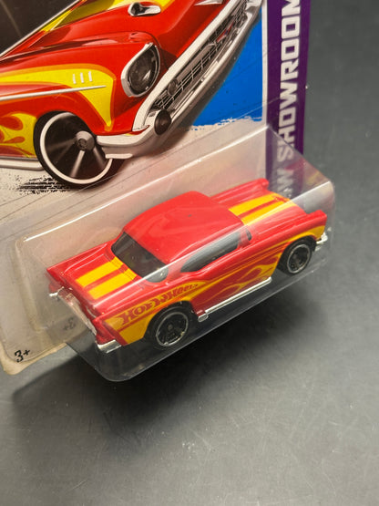 HOT WHEELS - 57 CHEVY (2013) - HW SHOWROOM