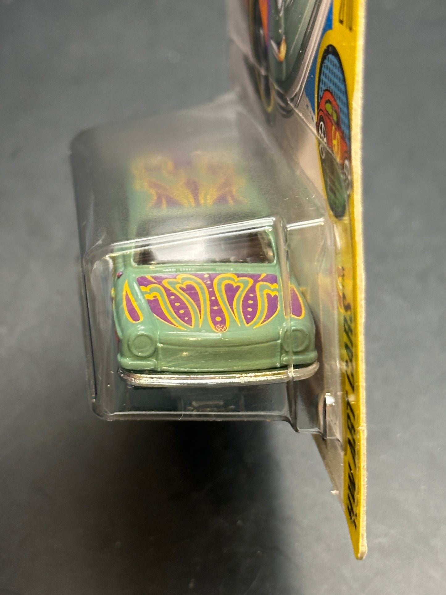 HOT WHEELS - CUSTOM 69 VOLKSWAGEN SQUAREBACK (2016) - HW ART CARS 2/10