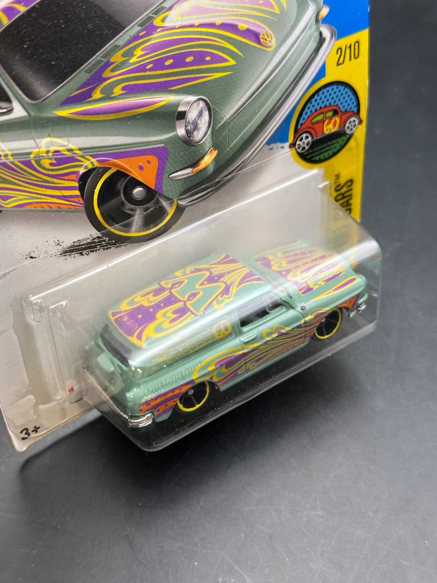 HOT WHEELS - CUSTOM 69 VOLKSWAGEN SQUAREBACK (2016) - HW ART CARS 2/10
