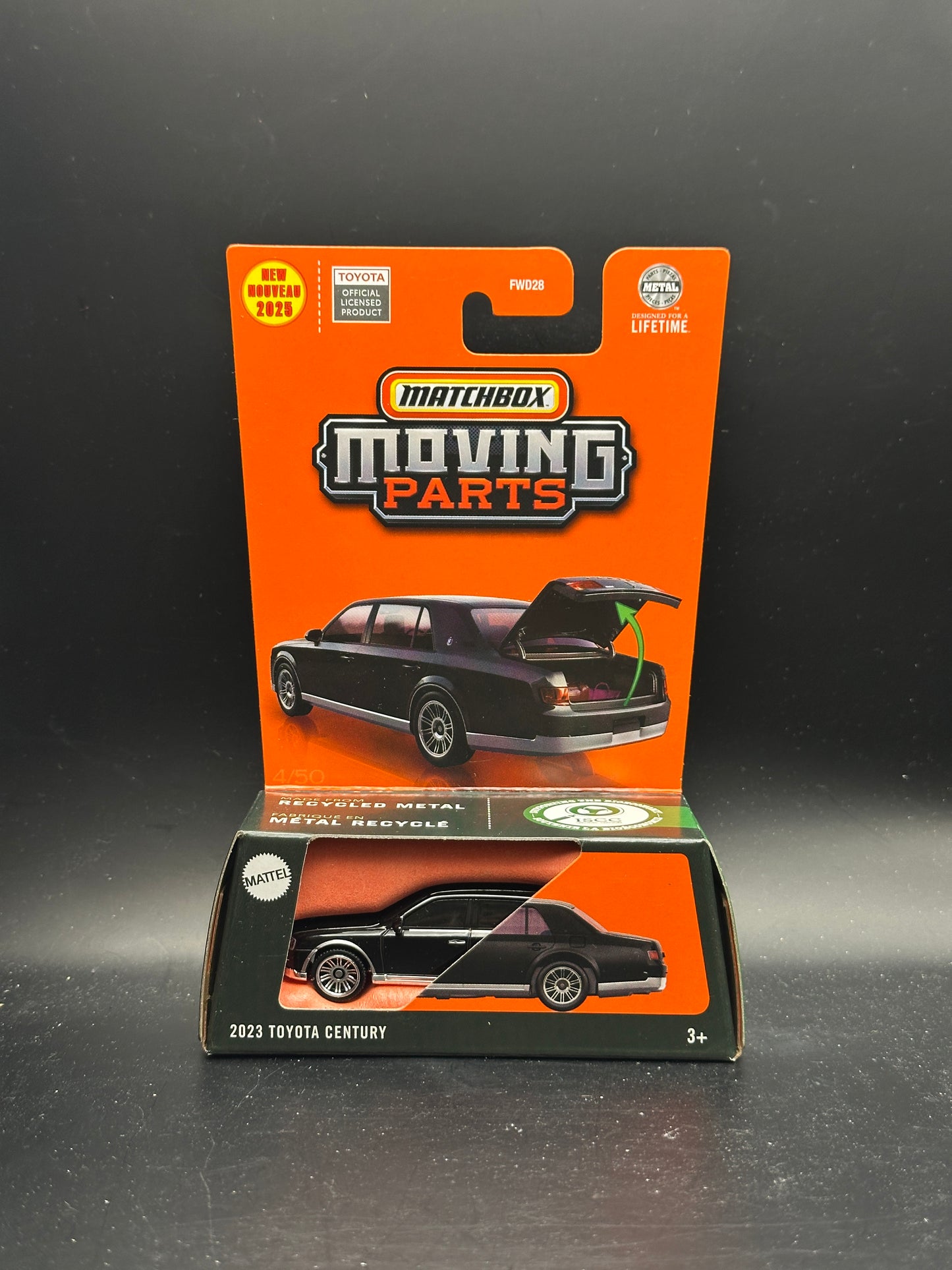MATCHBOX - 2023 TOYOTA CENTURY (2025) - MOVING PARTS - DIECAST