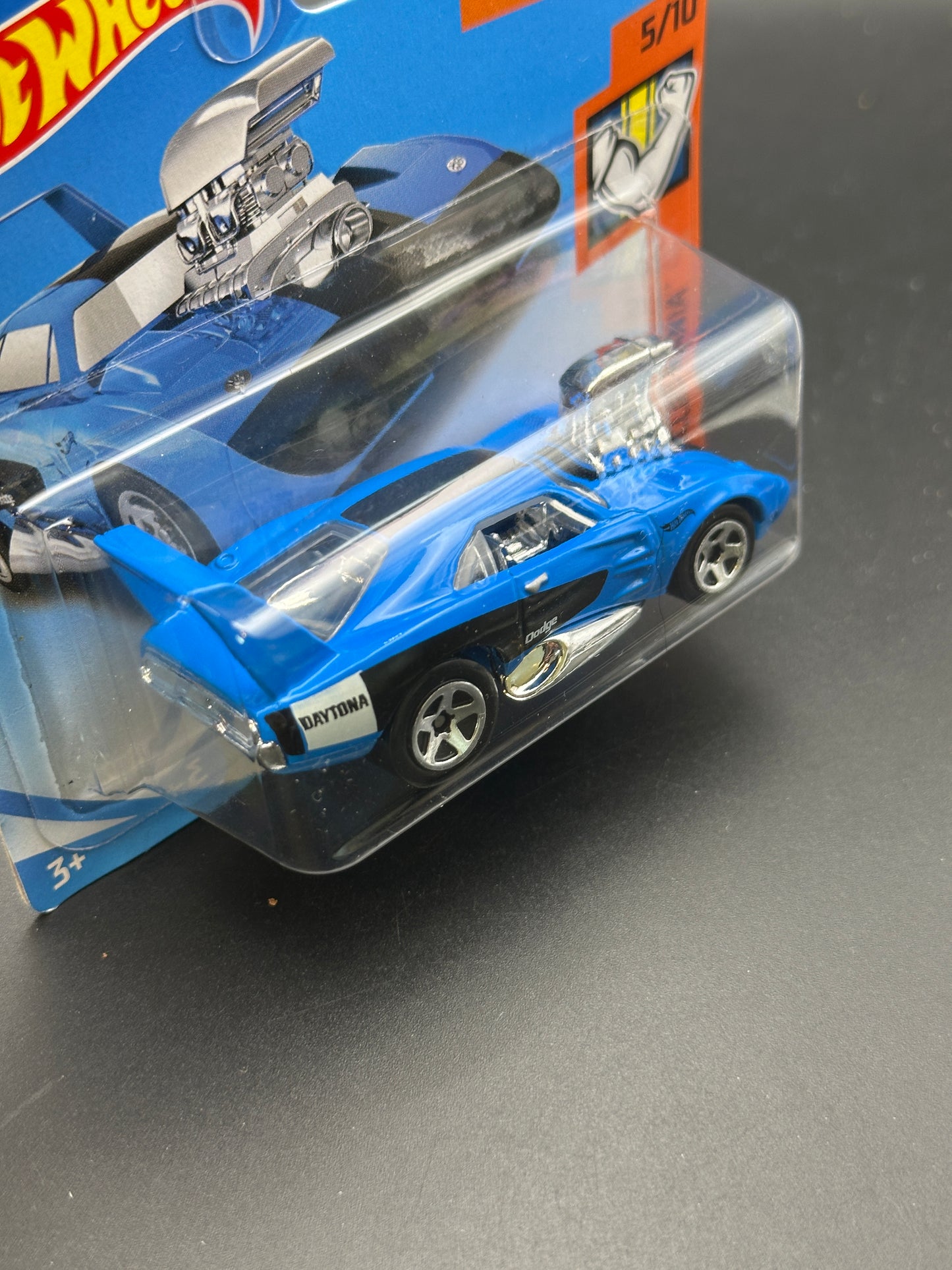 HOT WHEELS - DODGE CHARGER DAYTONA (2018) - HW MUSCLE MANIA 5/10