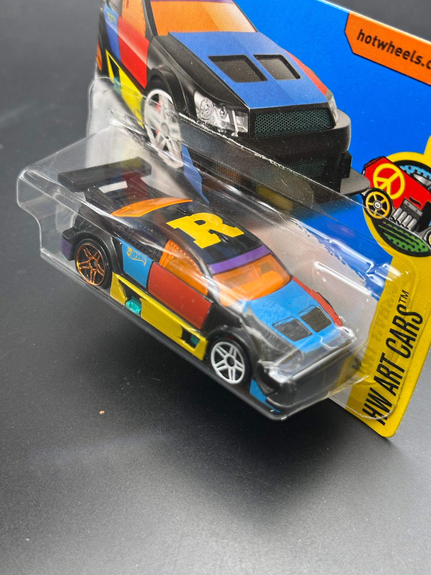 HOT WHEELS - AMAZOOM (2017) - HW ART CARS 9/10