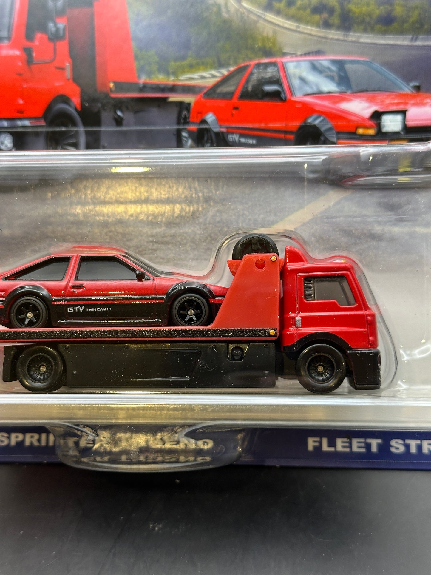 HOT WHEELS - TOYOTA AE86 SPRINTER TRUENO (2025) - FLEET STREET - TEAM TRANSPORT #84
