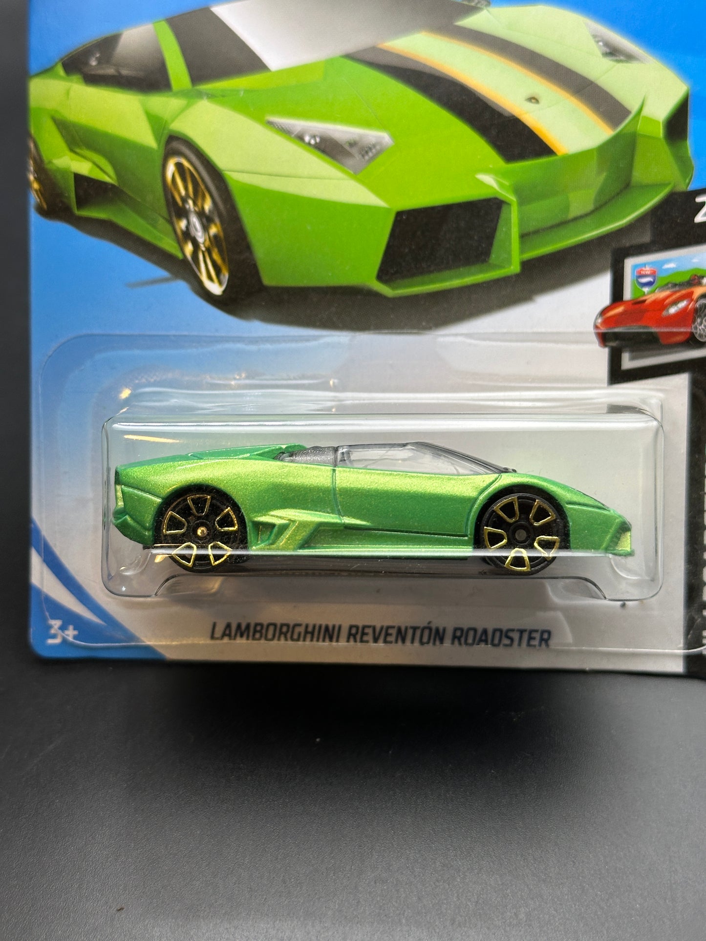 HOT WHEELS - LAMBORGHINI REVENTON ROADSTER (2019) - HW ROADSTERS 2/5