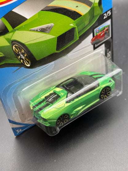 HOT WHEELS - LAMBORGHINI REVENTON ROADSTER (2019) - HW ROADSTERS 2/5
