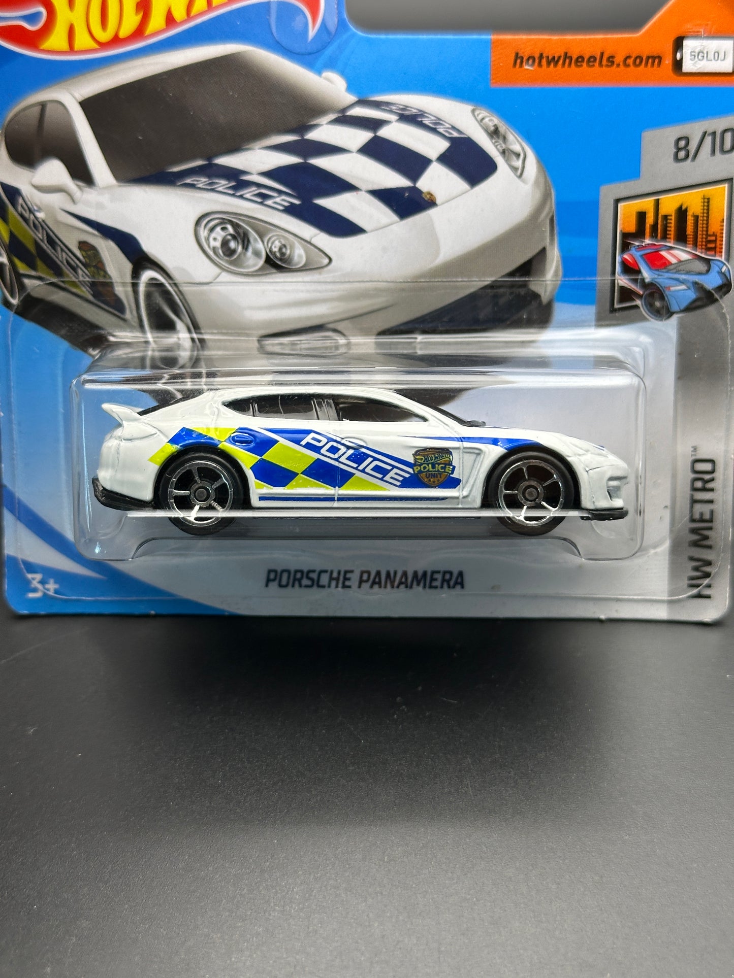 HOT WHEELS - PORSCHE PANAMERA (2018) - HW METRO 8/10