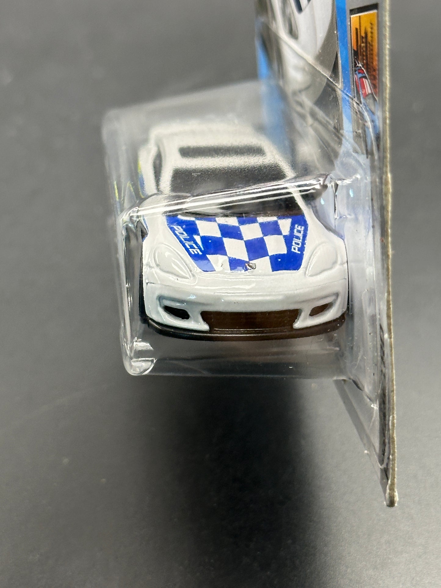 HOT WHEELS - PORSCHE PANAMERA (2018) - HW METRO 8/10