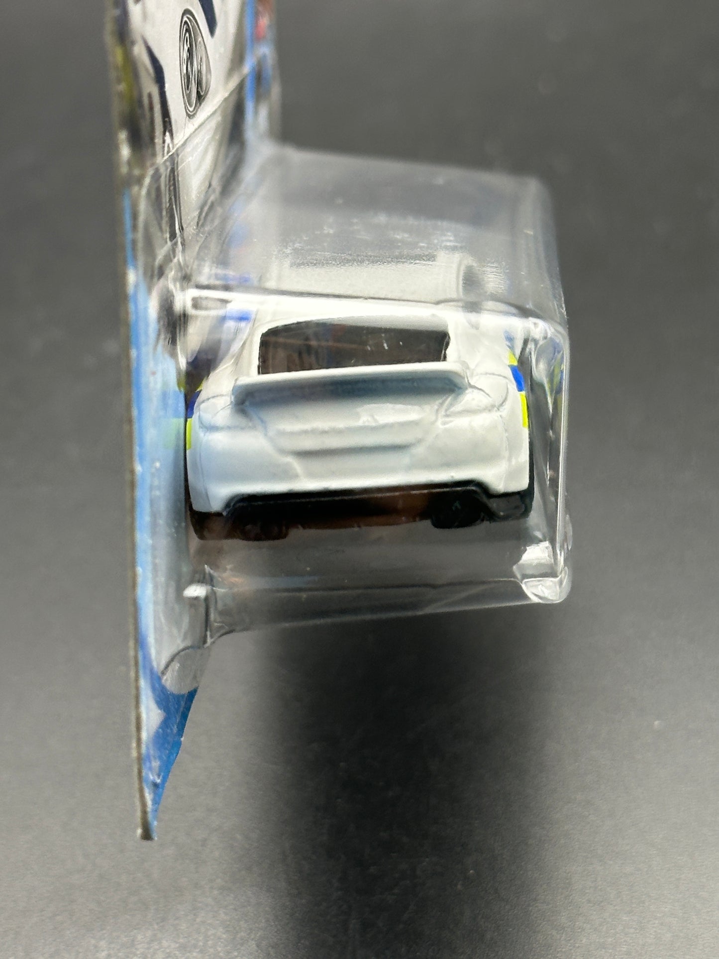 HOT WHEELS - PORSCHE PANAMERA (2018) - HW METRO 8/10