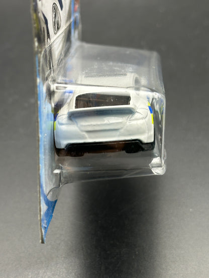 HOT WHEELS - PORSCHE PANAMERA (2018) - HW METRO 8/10