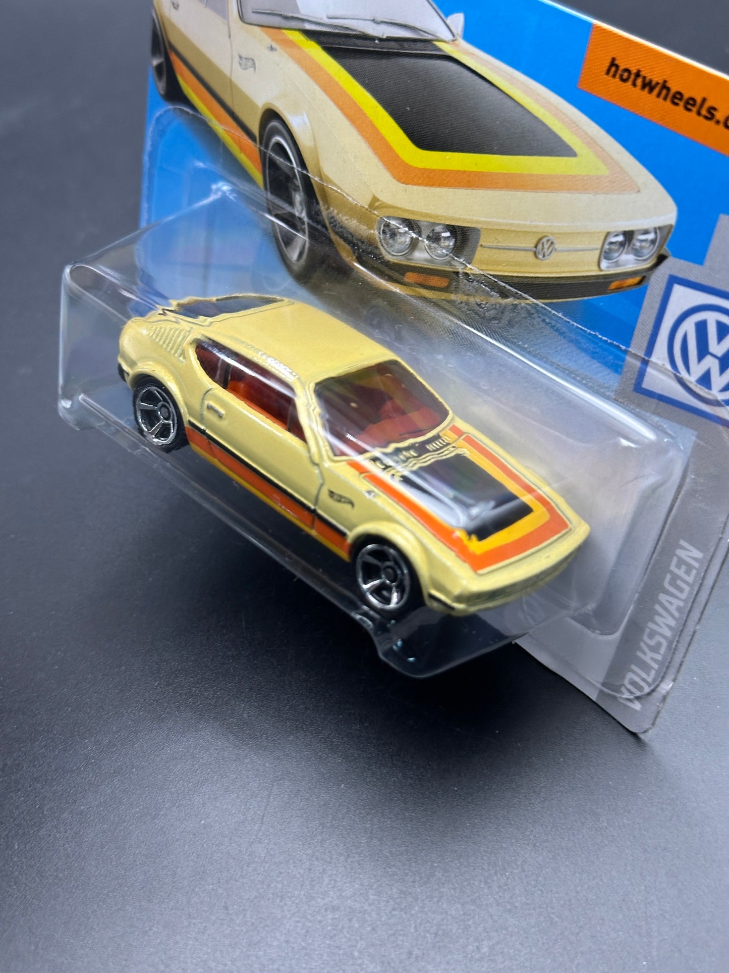 HOT WHEELS - VOLKSWAGEN SP2 (2019) - HW VOLKSWAGEN 10/10