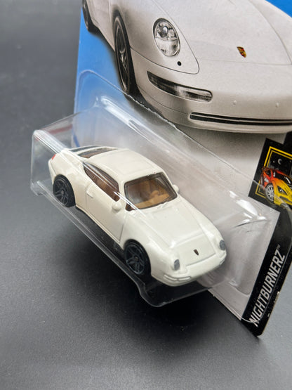 HOT WHEELS - 96 PORSCHE CARRERA (2019) - HW NIGHTBURNERZ 4/10