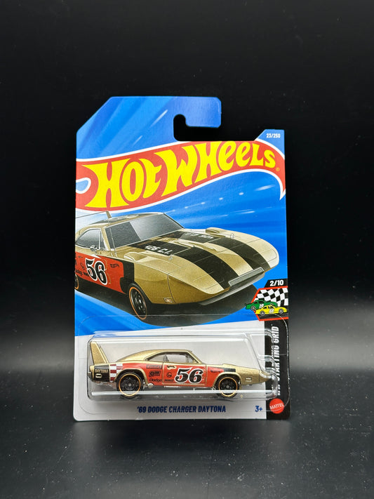 HOT WHEELS - 69 DODGE CHARGER DAYTONA (2026) - HW STARTING GRID 2/10