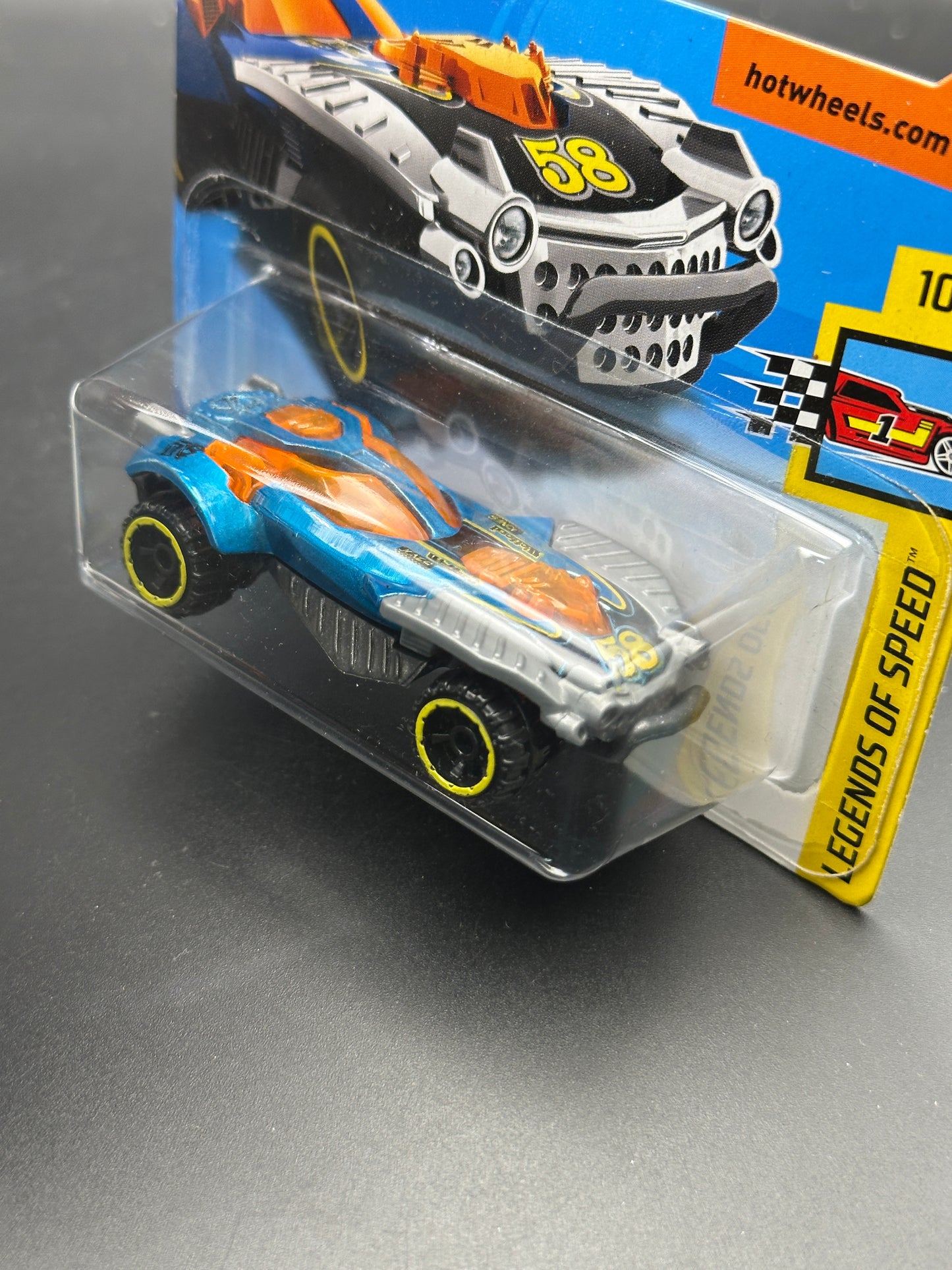 HOT WHEELS - DUNE-A-SOAR (2018) - HW LEGENDS OF SPEED 10/10