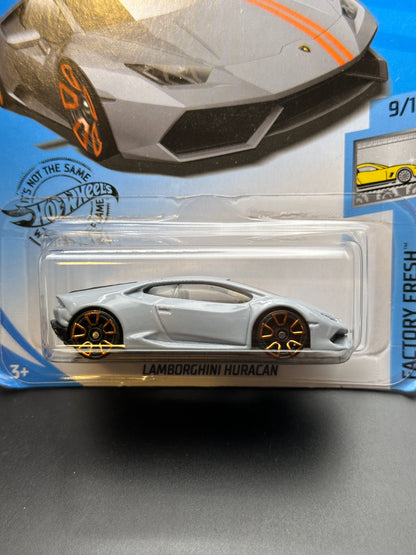 HOT WHEELS - LAMBORGHINI HURACAN (2019) - HW FACTORY FRESH 9/10