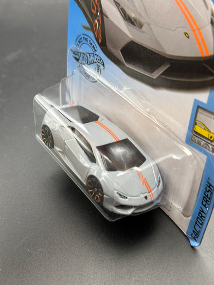 HOT WHEELS - LAMBORGHINI HURACAN (2019) - HW FACTORY FRESH 9/10