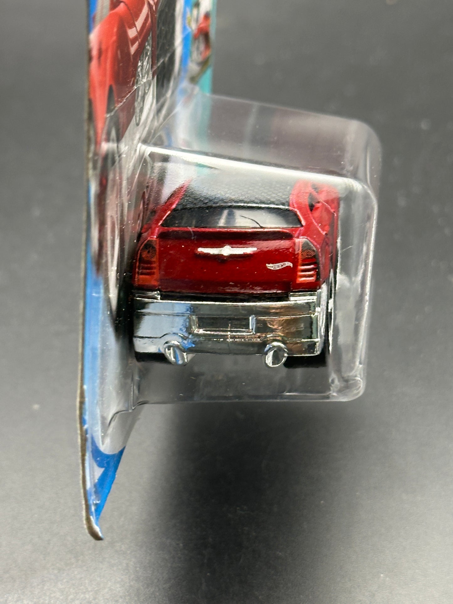 HOT WHEELS - CHRYSLER 300C - (2018) - HW TOONED 2/5