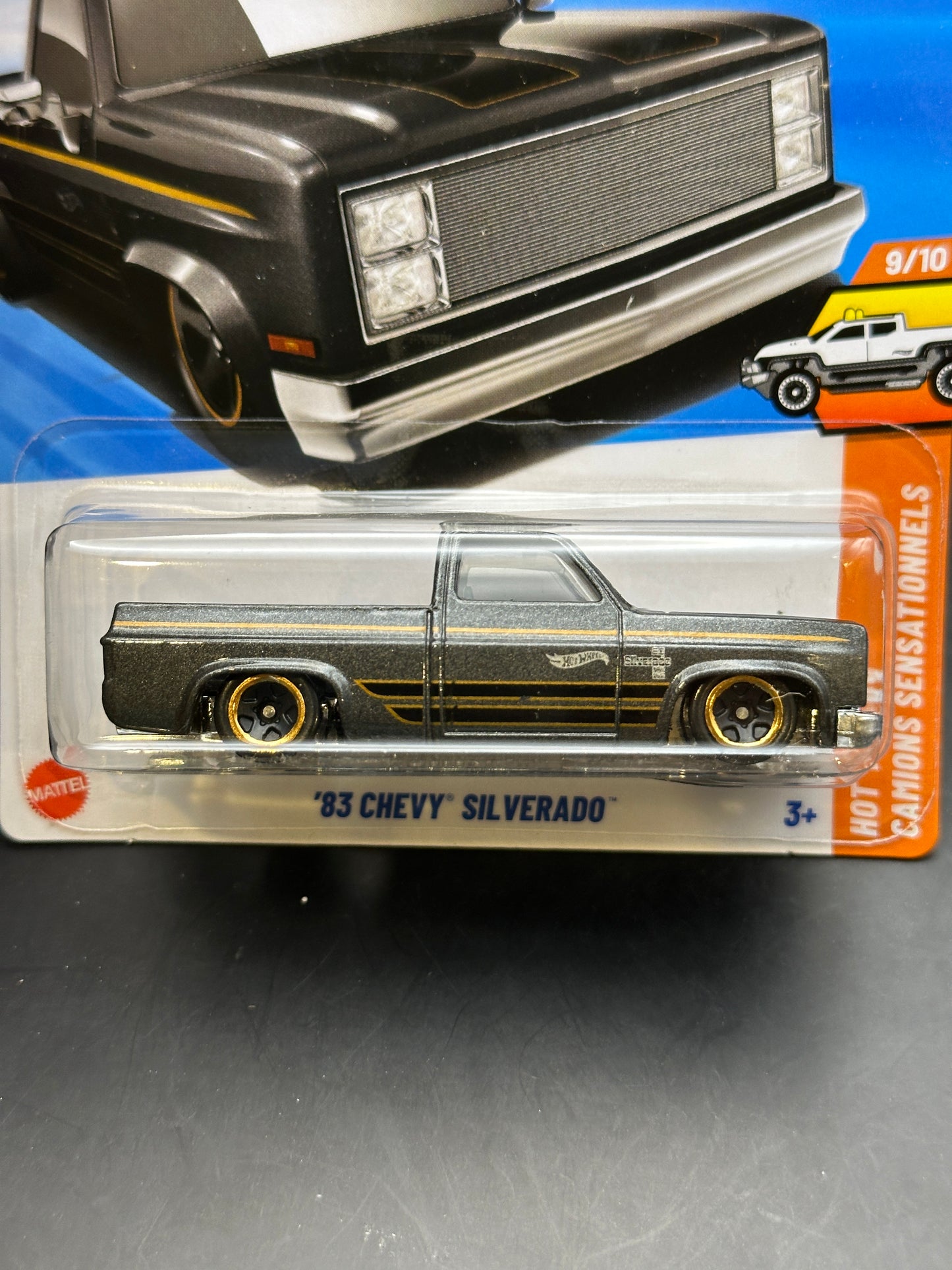 HOT WHEELS - 83 CHEVY SILVERADO (2025) - HW HOT TRUCKS 9/10