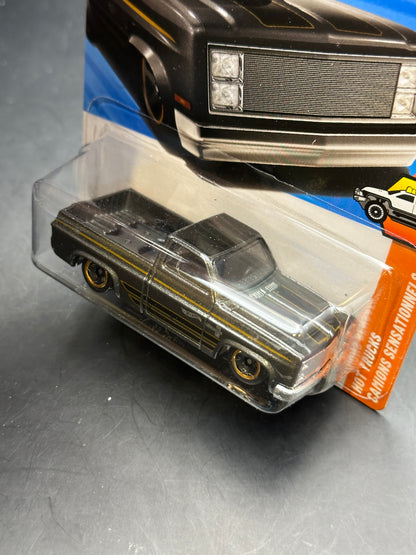 HOT WHEELS - 83 CHEVY SILVERADO (2025) - HW HOT TRUCKS 9/10