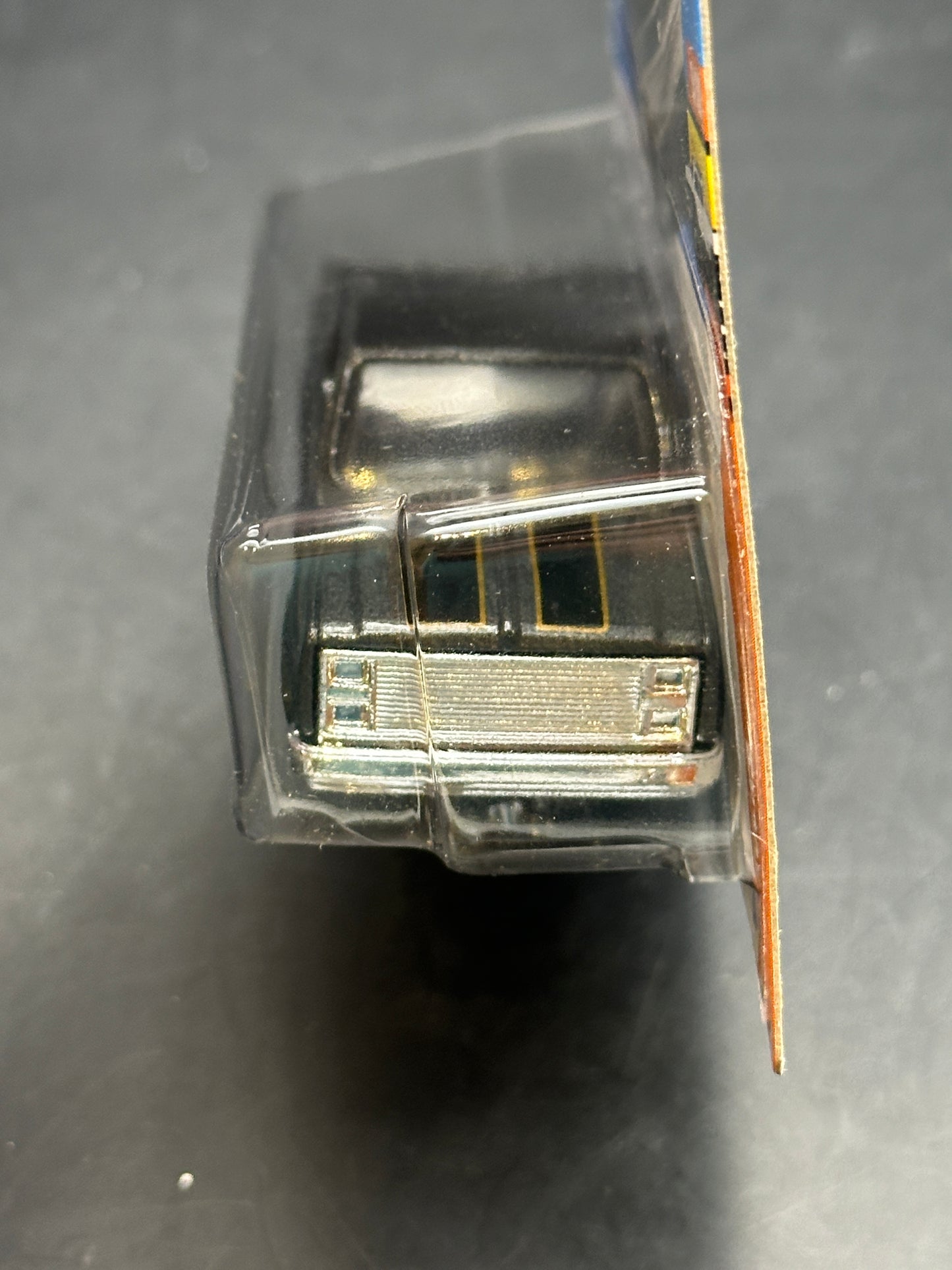 HOT WHEELS - 83 CHEVY SILVERADO (2025) - HW HOT TRUCKS 9/10