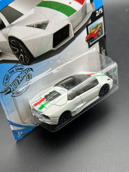 HOT WHEELS - LAMBORGHINI REVENTON ROADSTER (2019) - HW ROADSTERS 2/5
