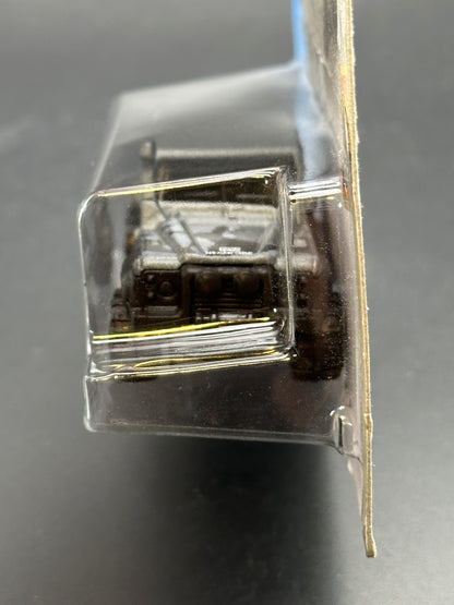 HOT WHEELS - 15 LAND ROVER DEFENDER DOUBLE CAB (2019) - HW BAJA BLAZERS 6/10