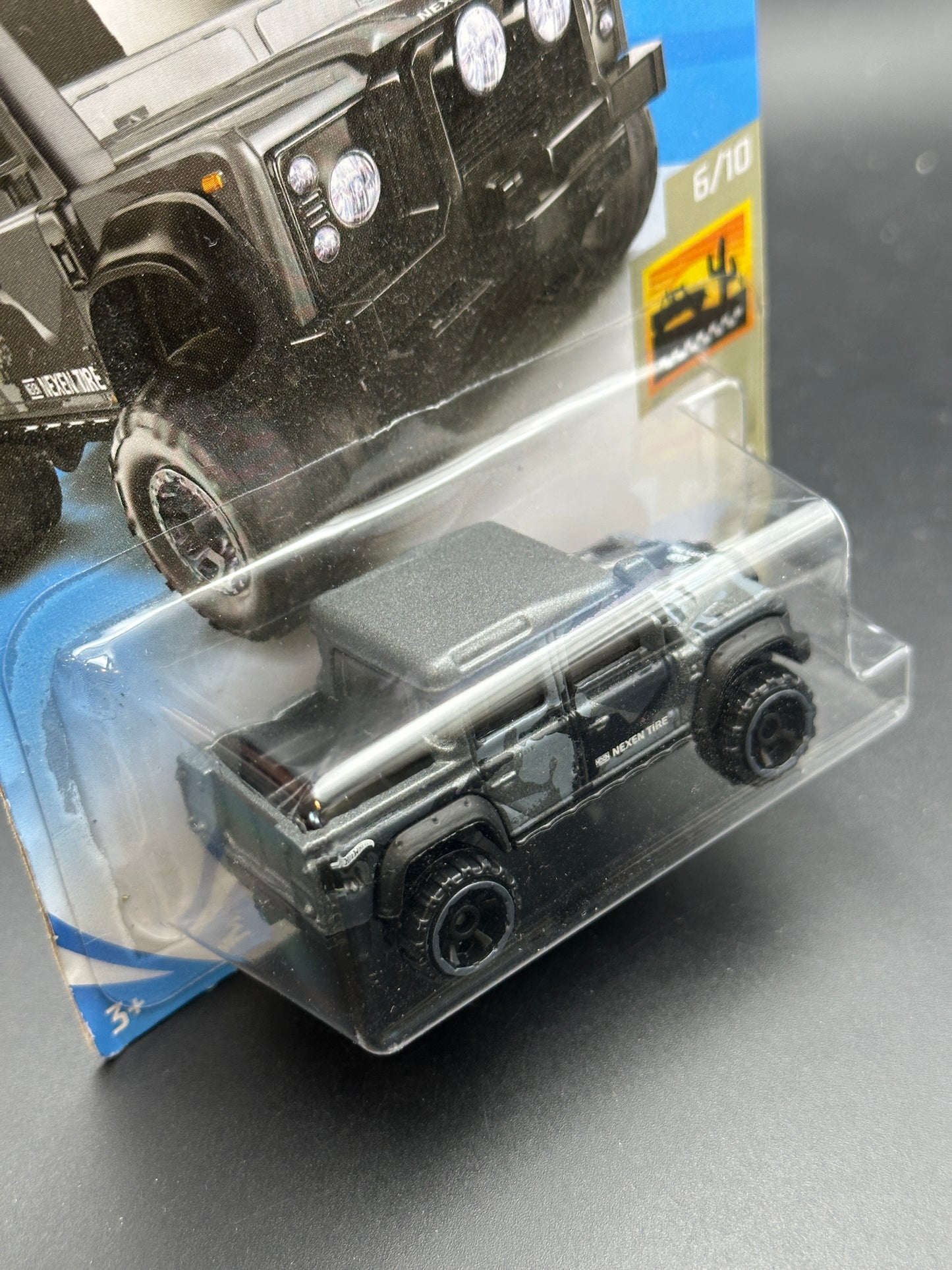 HOT WHEELS - 15 LAND ROVER DEFENDER DOUBLE CAB (2019) - HW BAJA BLAZERS 6/10