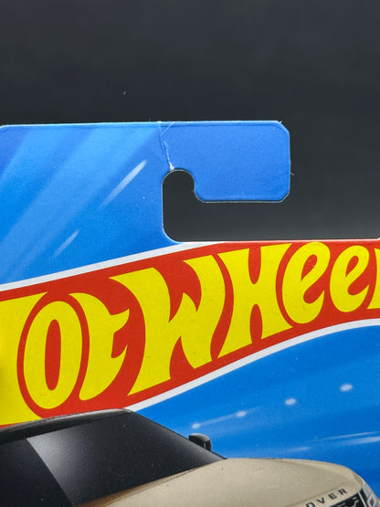 HOT WHEELS - RANGE ROVER VELAR (2025) - HW THEN AND NOW 2/10