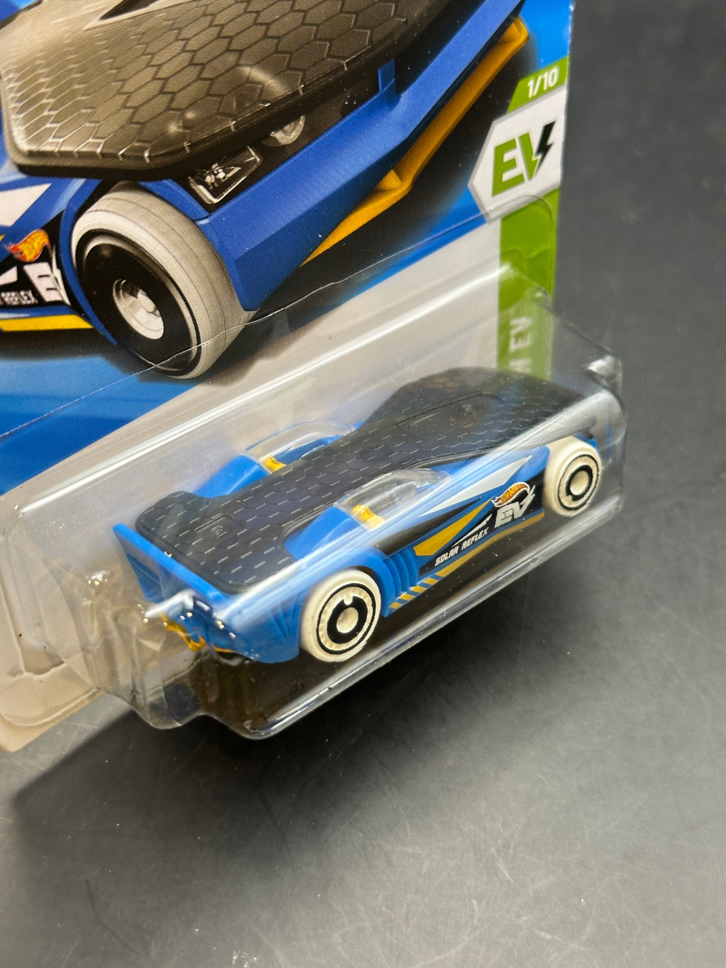 HOT WHEELS - SOLAR REFLEX (2026) - HW EV 1/10