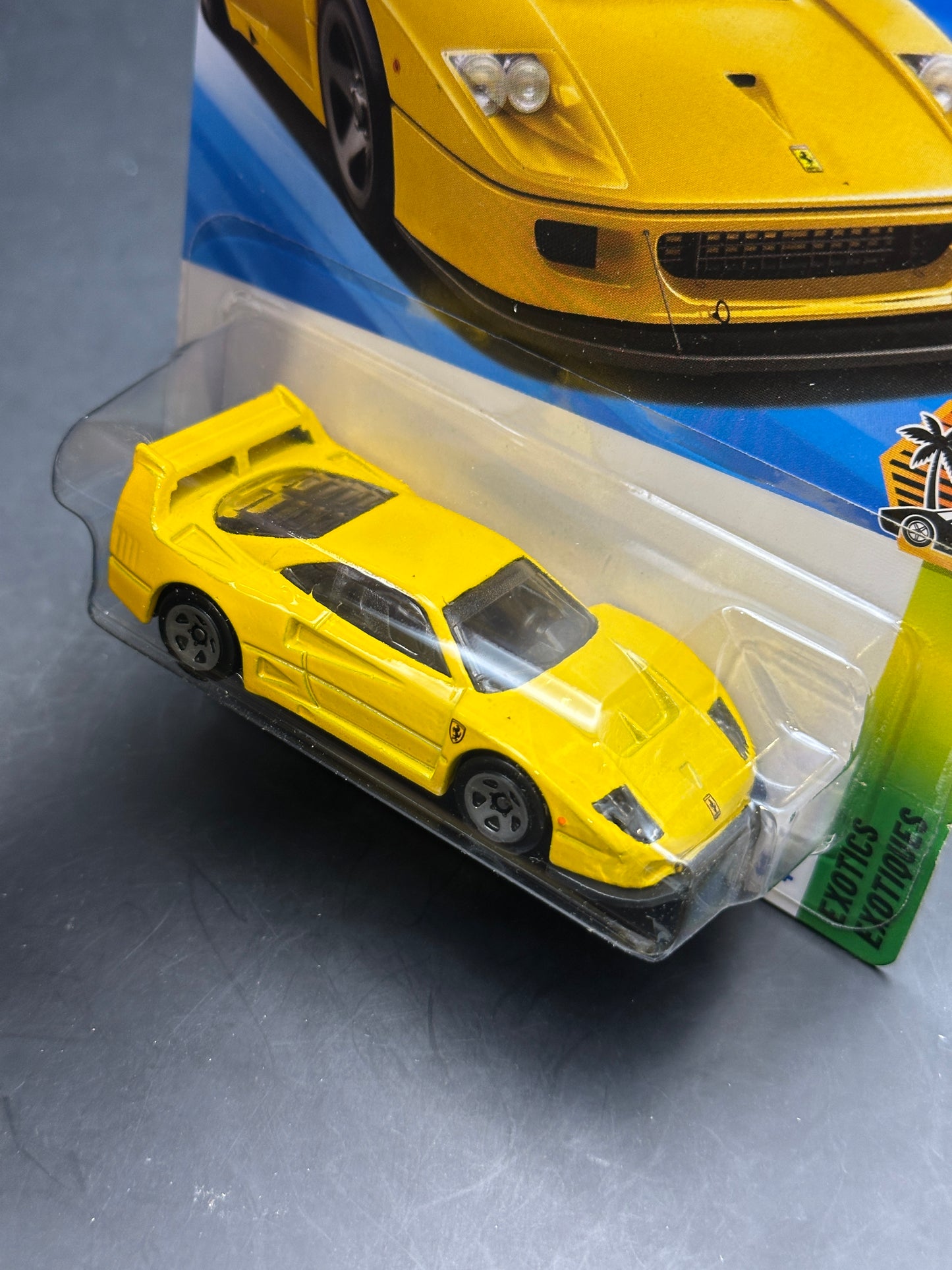 HOT WHEELS - FERRARI F40 COMPETIZIONE (2025) - HW EXOTICS 4/5