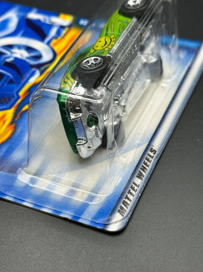 HOT WHEELS - 63 CORVETTE (2001) - HW HIPPIE MOBILES SERIES 2/4