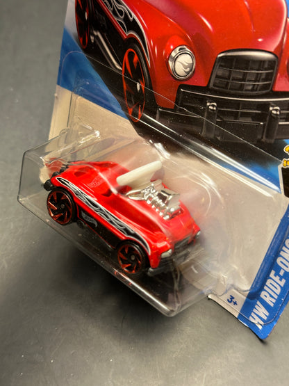 HOT WHEELS - PEDAL DRIVER (2025) - TREASURE HUNT - HW RIDE ONS 4/5