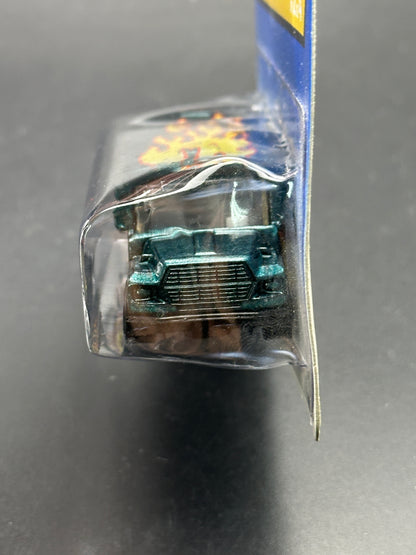 HOT WHEELS - SCHOOL BUS (1997) - HW HEAT FLEET 2/4
