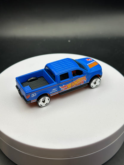 HOT WHEELS - 2009 FORD F-150 (2018) - HW 50th RACE TEAM 4/10 - LOOSE