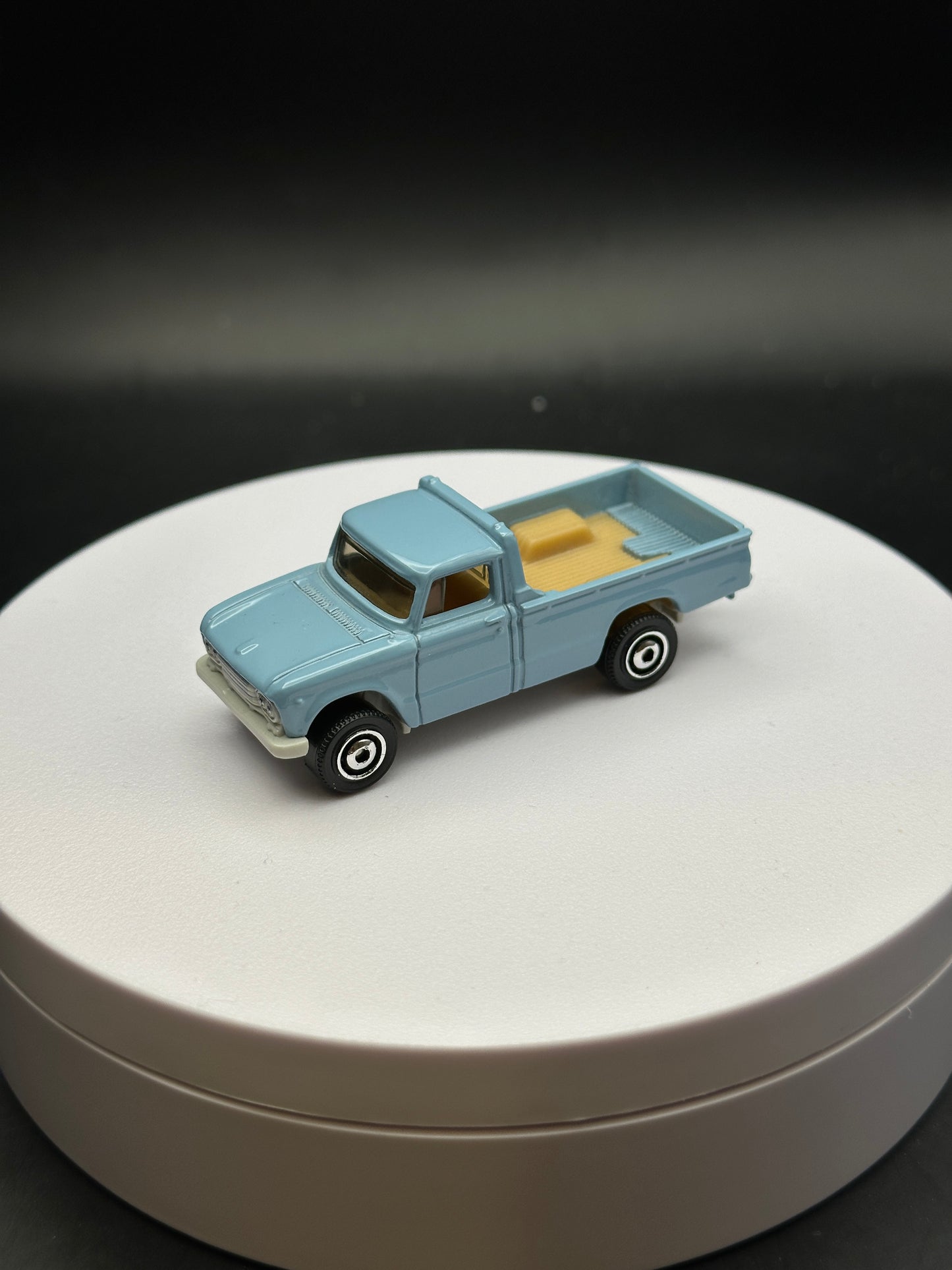 MATCHBOX - 1962 NISSAN JUNIOR - DIECAST - LOOSE