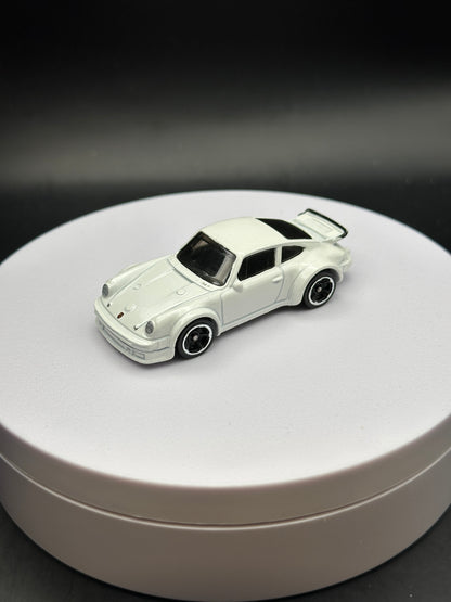 HOT WHEELS - PORSCHE 934 TURBO RSR (2018) - HW THEN AND NOW 2/10 - LOOSE