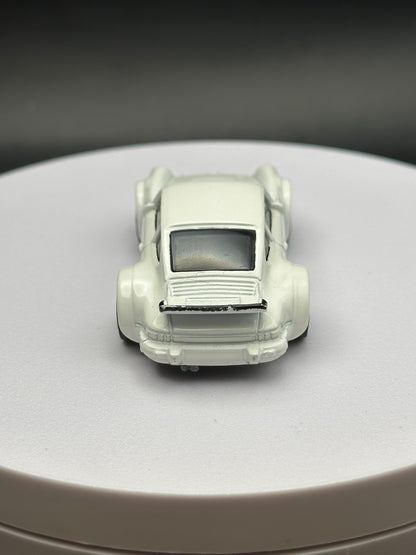 HOT WHEELS - PORSCHE 934 TURBO RSR (2018) - HW THEN AND NOW 2/10 - LOOSE