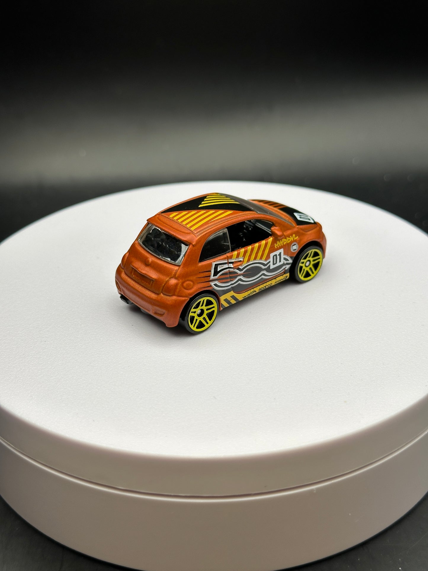HOT WHEELS - FIAT 500 (2018) - HW DAREDEVILS 2/5 - LOOSE