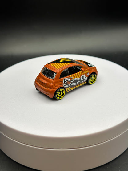 HOT WHEELS - FIAT 500 (2018) - HW DAREDEVILS 2/5 - LOOSE