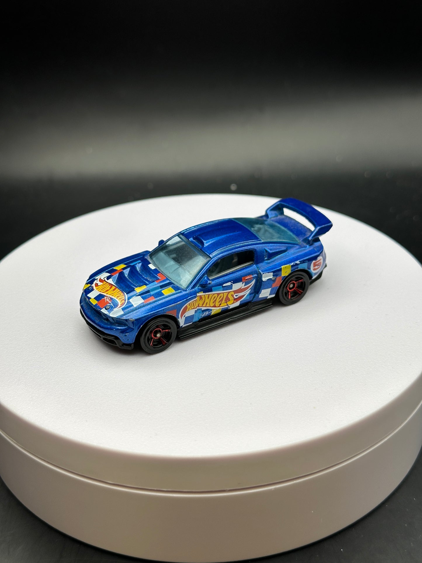 HOT WHEELS - CUSTOM 12 FORD MUSTANG (2016) - HW RACE TEAM 3/10 - LOOSE