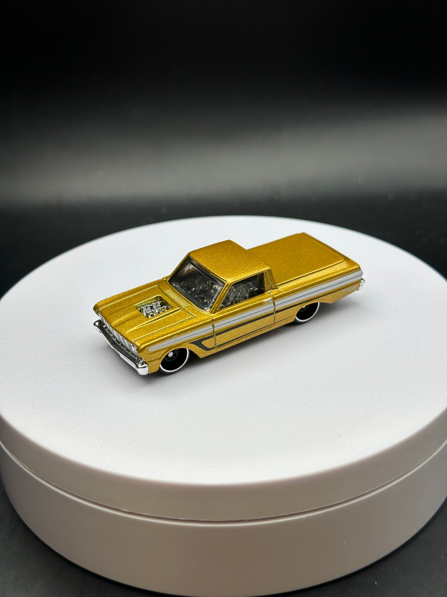 HOT WHEELS - 65 FORD RANCHERO (2018) - HW FORD TRUCKS SERIES 1/8 - LOOSE