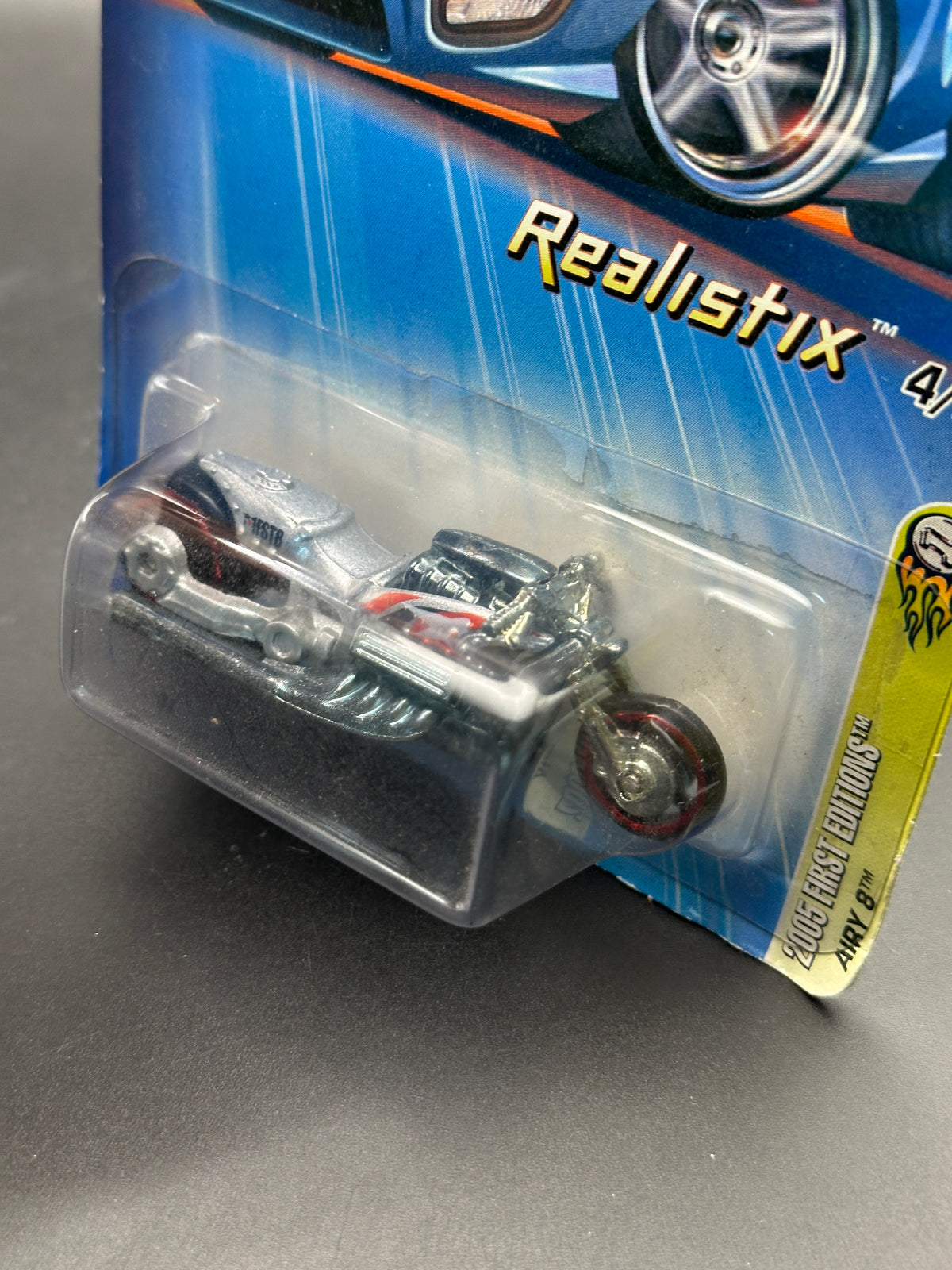 HOT WHEELS - AIRY 8 (2005) - HW 2005 FIRST EDITIONS REALISTIX 4/20