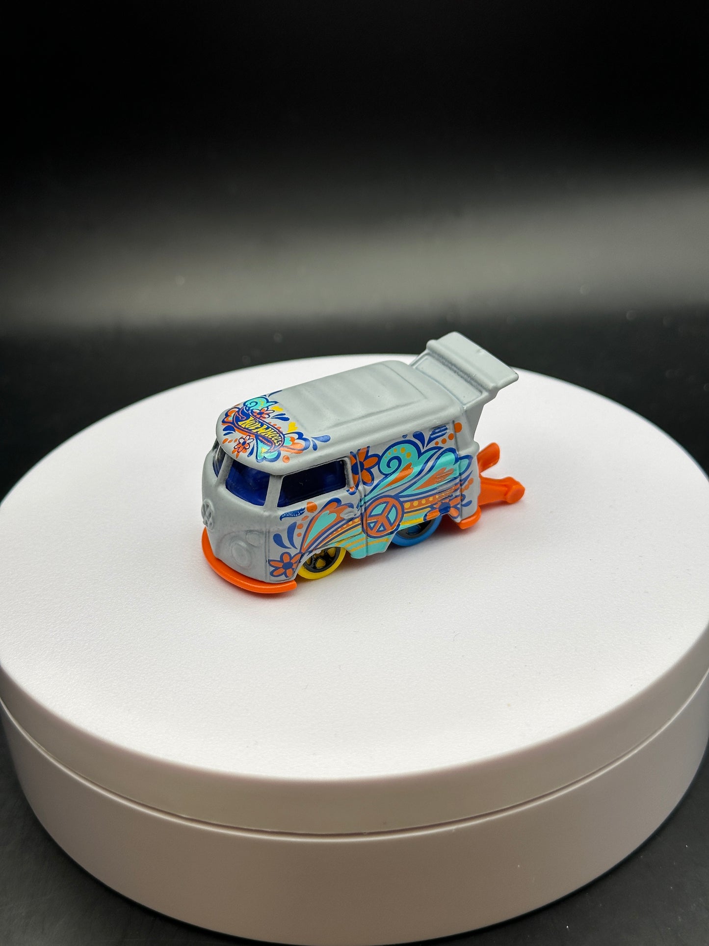 HOT WHEELS - KOOL KOMBI (20198) - HW ART CARS 8/10 - LOOSE